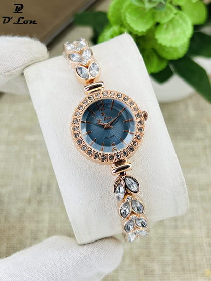 Women’s Luxury Bracelet Diamond Quartz Watch (Random Color Combo)